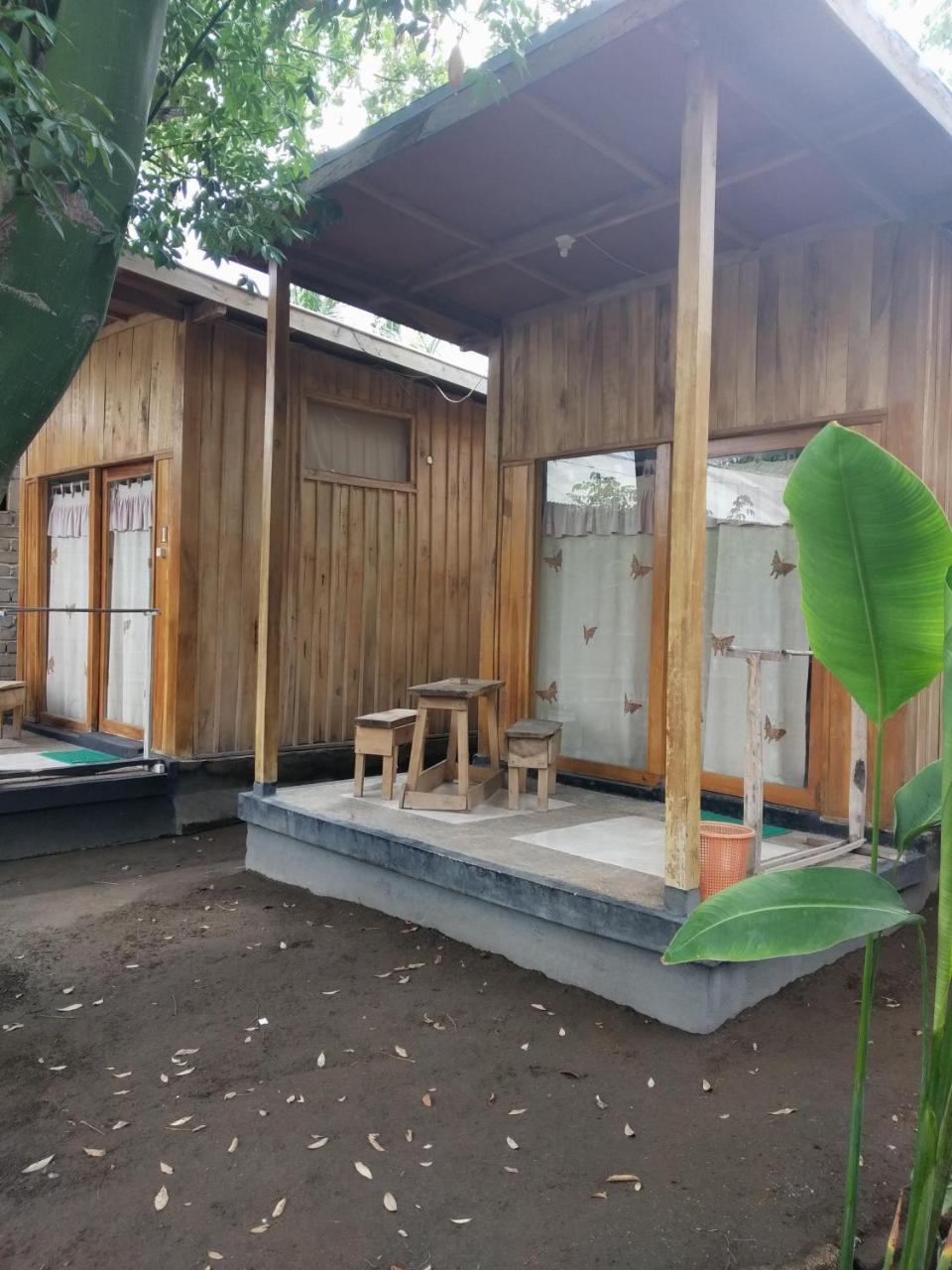 Beach Box Bungalow Τζίλι Τραγουανγκάν Εξωτερικό φωτογραφία