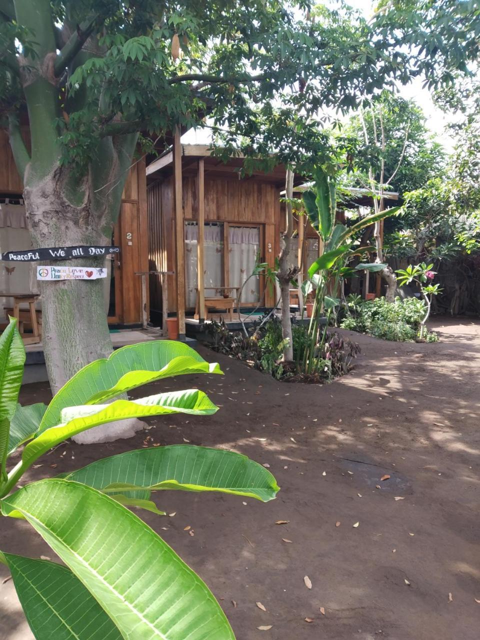 Beach Box Bungalow Τζίλι Τραγουανγκάν Εξωτερικό φωτογραφία